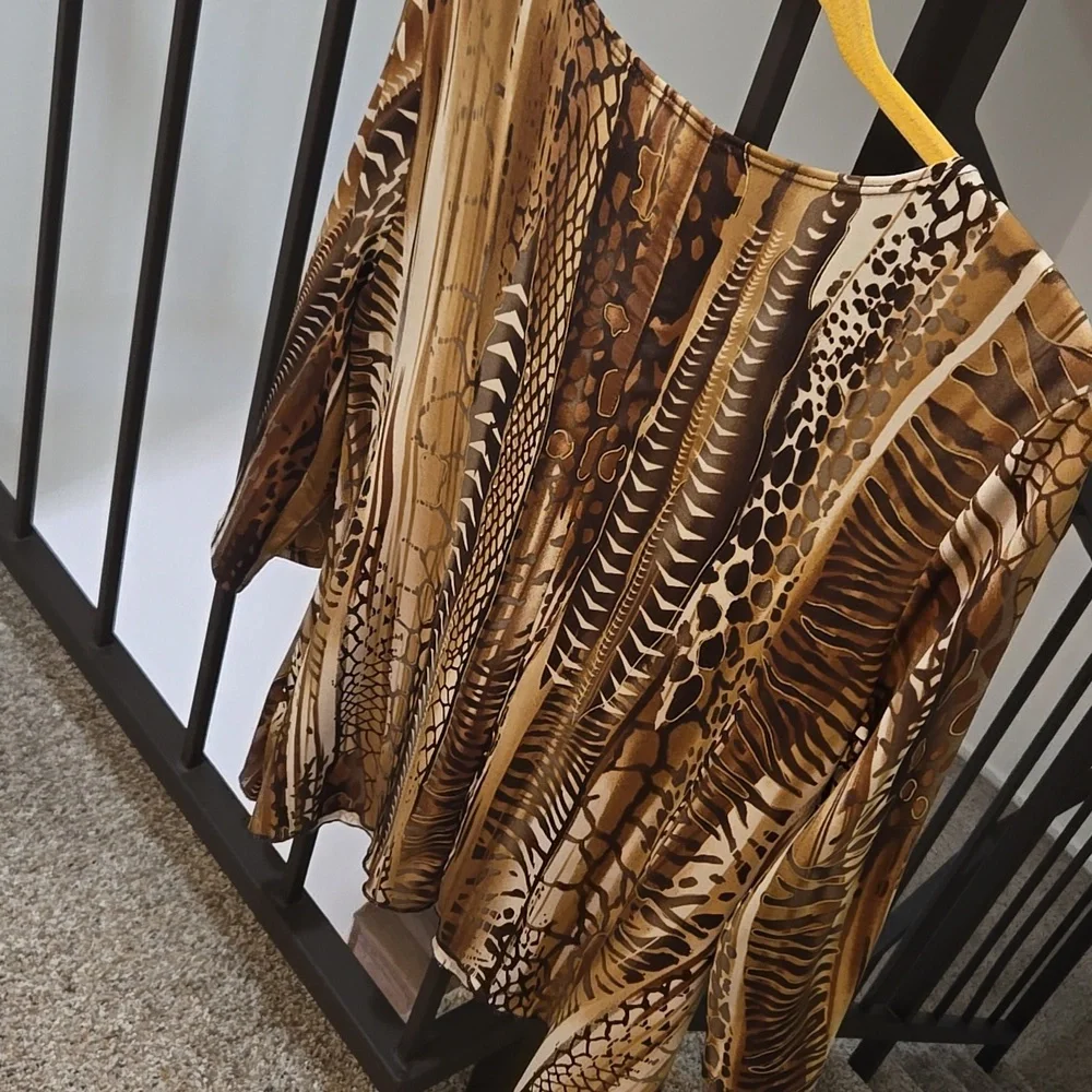 Animal Print Top - Picture 7 of 7
